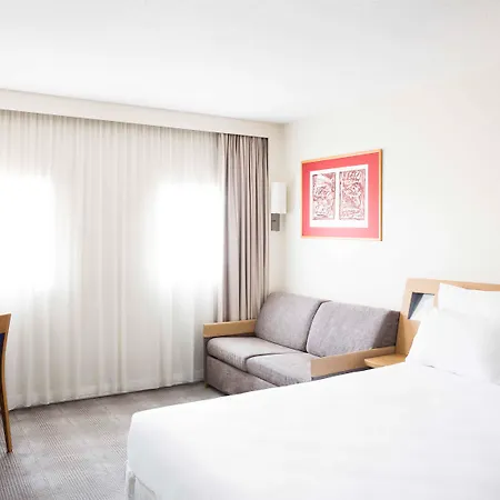 Novotel Paris Longchamp Hotel 4*