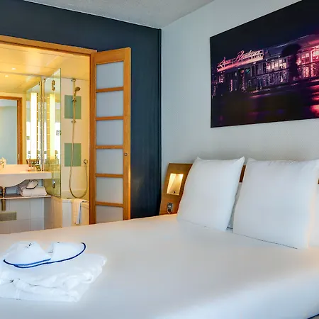 Hotel Novotel Paris Longchamp Suresnes