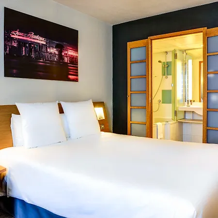 Novotel Paris Longchamp Hotel