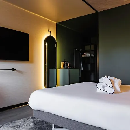 Hotel Novotel Paris Longchamp Suresnes