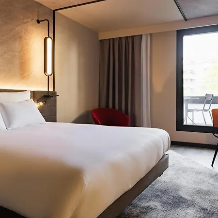 Novotel Paris Longchamp Hotel 4*