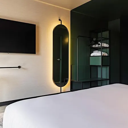 Novotel Paris Longchamp 4* Suresnes