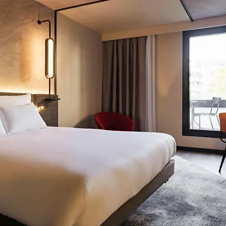 Hotel Novotel Paris Longchamp Suresnes