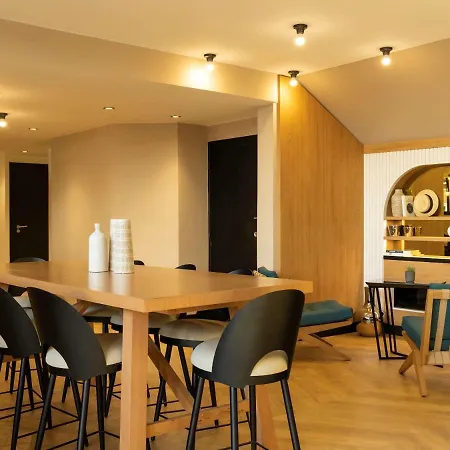 Novotel Paris Longchamp 4* Suresnes