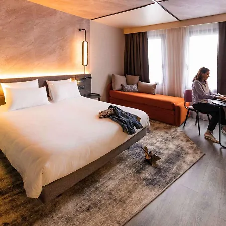 Novotel Paris Longchamp Hotel