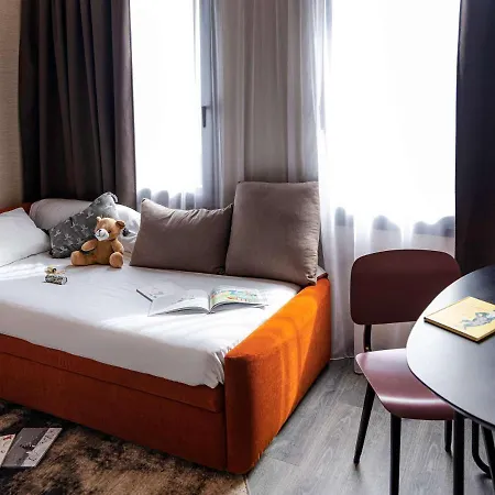 Novotel Paris Longchamp 4* Suresnes