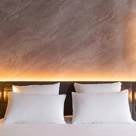 Hotel Novotel Paris Longchamp 4*