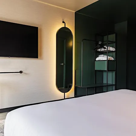 Novotel Paris Longchamp Hotel 4*