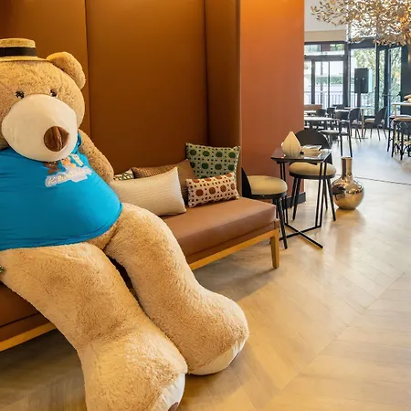 Hotel Novotel Paris Longchamp 4*