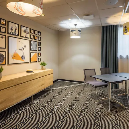 Hotel Novotel Paris Longchamp 4*