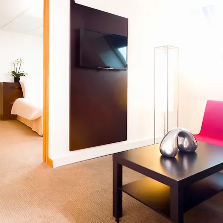 Novotel Paris Longchamp Szálloda 4*