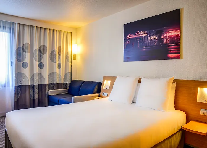 Novotel Paris Longchamp Hotel 4*