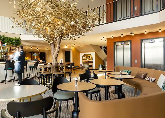 Novotel Paris Longchamp 4* Suresnes