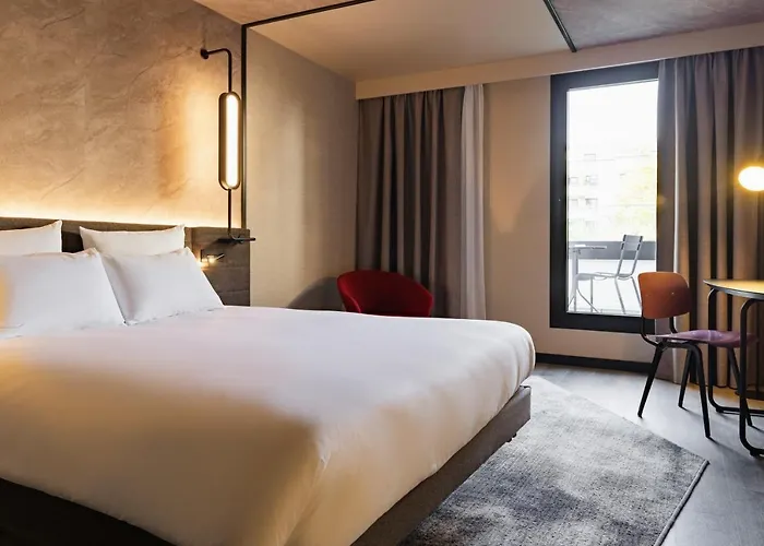 Novotel Paris Longchamp Hotel 4*