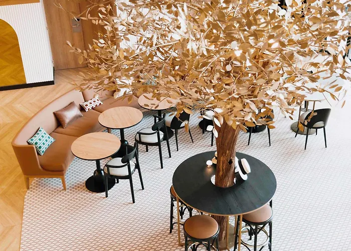 Novotel Paris Longchamp סורן