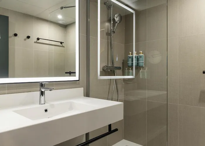 Novotel Paris Longchamp סורן